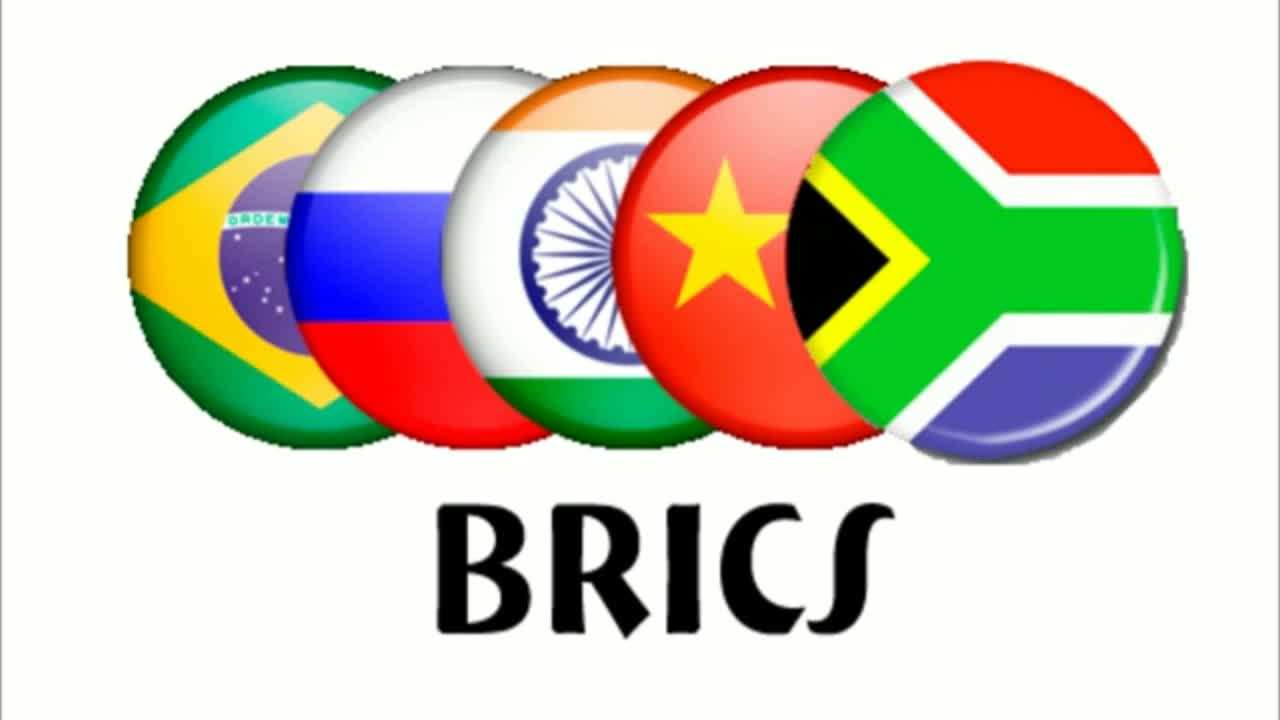Rusia apoyará la creación del banco BRICS de desarrollo